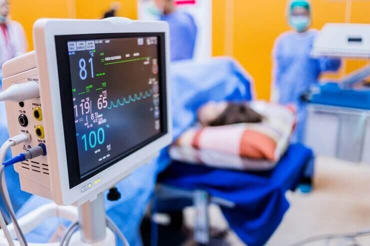 24x7 ICU & Emergency